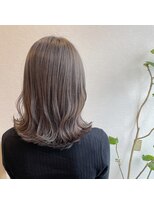 ムエベ(MUEBE)&nbsp;切りっぱなし×ラベンダーベージュカラー