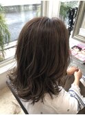 9トーンのアッシュベージュ