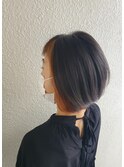コーラル インナーカラー グラデーション ボブ ヘアスタイル 