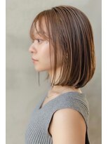 メゾンバイハバナ(maison by HAVANA)&nbsp;大人かわいいフェザーバングカーキグレージュミディアムウルフ