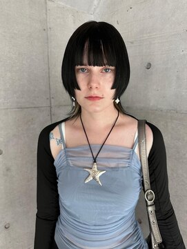 レコ 渋谷(LECO) ステップカット　ウルフヘア　黒髪ショート