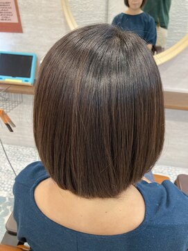 ムック 葛西(MUCCU) 地毛風縮毛矯正