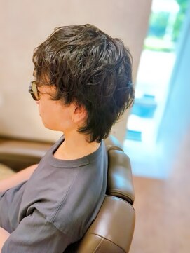 ニコ(nico) くせ毛をいかしたマッシュウルフ