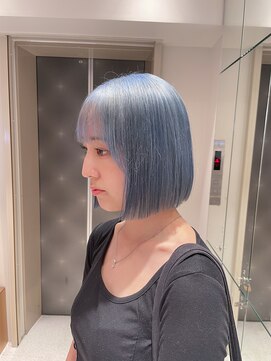ロンドシェリ 仙台(Lond Cheri) ケアブリーチ ペールブルー ボブ ハイトーン ダブルカラー