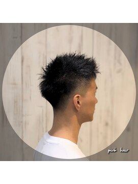 ピヴォヘアー(pivo hair) メンズカット　フェードカット　バーバースタイル
