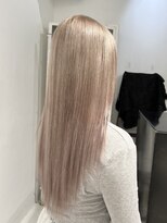 ココ 原宿(KOKO)&nbsp;黒髪小顔クラゲヘアーオリーブグレーココアベージュレイヤー