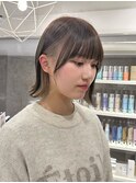 さりげないオシャレショートインナーカラー