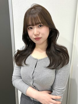 ユーフォリア 渋谷グランデ(Euphoria SHIBUYA GRANDE) オリーブベージュ　赤み消し　韓国ヘア　前髪カット