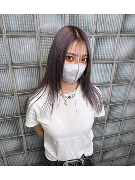 レオクマ(REOKUMA) ラベンダーシルバー/ハイトーン/艶髪ロング/髪質改善