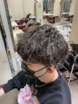 ヘアリゾートエーアイ 新宿西口店(hair resort Ai) 波巻きスパイラルパーマツーブロックショートマッシュ