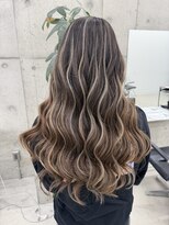 リノート バイ エゴル 名古屋(LINOET by ENGOL)&nbsp;【LINOET名古屋】ベース明るめのベージュハイライト/ブリーチ