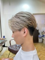 レボルトヘアー(R EVOLUT hair) MEN’S HAIR/波巻きツイストスパイラル/リバースセンターパート