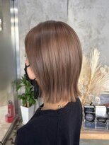 エッセンザ 梅田(ESSENZA)&nbsp;ハイトーン切りっぱなしボブ