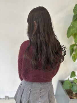 イル(ill) アッシュ ベージュ マロンベージュ ロング 大須