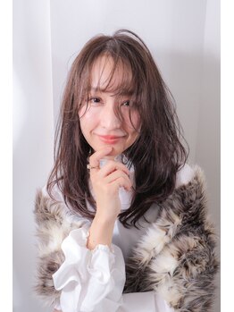 ハロー(Hollow)の写真/【40代50代の白髪ぼかし】艶と自然な馴染みで上品に見える大人女性カラーへ