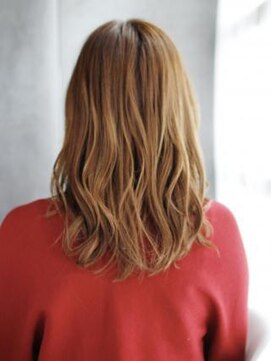 ナル 白山神社参道通り店(nalu) セミウエットのゆるふわミックスカールスタイル