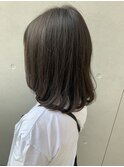 肩ボブ×カーキアッシュ