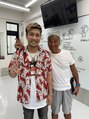 アース 都城川東店(HAIR & MAKE EARTH) 東京の青山にて、美容師の始祖、川島先生に教わりました。