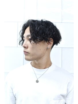 メリケンバーバーショップ コウベ(MERICAN BARBERSHOP KOBE) 王道センターパートスパイラルパーマN