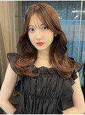 大人可愛い色っぽさ。韓国くびれヘアレイヤーカット薄め前髪