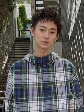 ヒュージ 三軒茶屋(huge) スパイキーショート/束感ショート/ツーブロックマッシュ