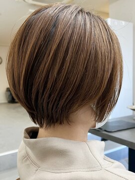 ニコ(nico...) シドウ/30代40代/パーマなしショート