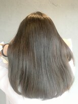 エフ(efu.) やわらかい透明感グレージュ