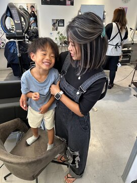 キング(K!ng) 縮毛矯正髪質改善ハイライトレイヤーカット枚方美容室エクステ