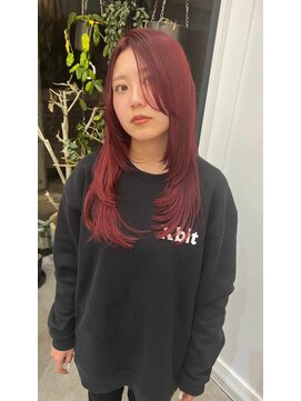 ウキ(uki) レッド　レイヤーカット　トリートメント