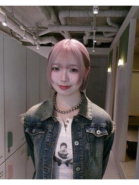 ムーム(Momb) ホワイトピンクベージュ