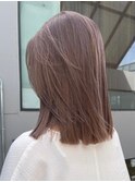 切りっぱなしボブピンクベージュミディアムボブダブルカラー