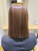 リタ(rita.) 艶髪◎髪質改善切りっぱなしボブ◎荻原圭介