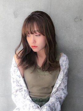 スウド(Swd) 大人可愛い/顔周りレイヤー/ぱっつん前髪/韓国風/小顔見え◎