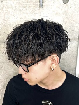 メルシー トータル ブランディング サロン(merci TOTAL BRANDING SALON) メンズツイストスパイラルパーマ　刈り上げマッシュ縦落ちパーマ