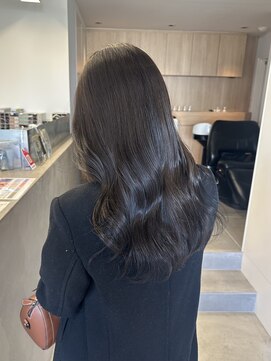 スリー(three.) 【three.】北浜/淀屋橋　ツヤツヤ