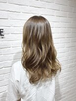 ビューティー エールフォルム 浜松有玉店(BEAUTY YELLFORME)&nbsp;エドル　透け感アッシュ