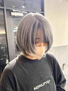 エイト 池袋店(EIGHT ikebukuro) シルバー×ブラック