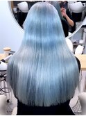 ペールブルー 水色ロング 寒色カラー　ケアブリーチ２回