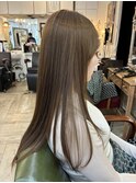 美髪ロングレイヤー×オリーブベージュ