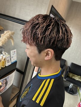 トリコ(ToricO) 刈り上げショート ハイトーン ブリーチカラー
