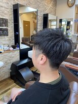 ヘアーサロン新華&nbsp;刈り上げアップバングショート