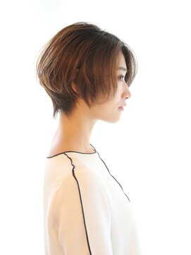 レウナ 外苑前(Reuna) 【３０代・４０代・５０代】大人の女性に人気の耳かけショート