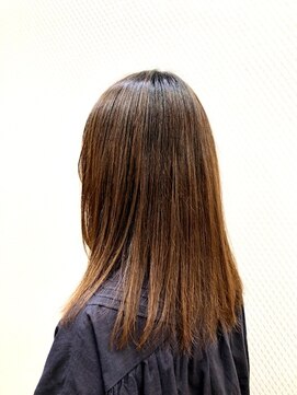 クオリス 上福岡店(QUALIS) ナチュラルストレート/縮毛矯正/ロング/ナチュラルブラウン/30代