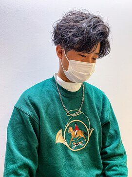 ヘアアンドフェイス ルースト(hair&face ROOST) 【スタイルチェンジ】サイドパートスパイラル