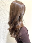 ベージュブラウン×レディレイヤー