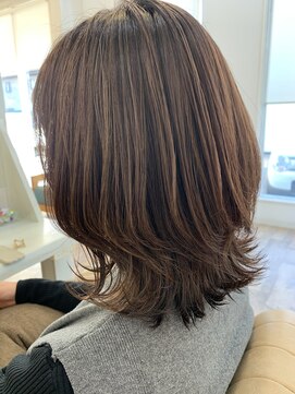 エメ ヘアー(aimer hair) ウルフミディ×ベージュカラー