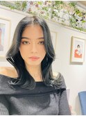【西村 紗耶】大人可愛いこなれミディ