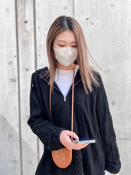 ニディー バイ デイジー(Nidee by Daisy) ハイトーンボブ ミルクティーピンク　天神 ホワイティグレージュ