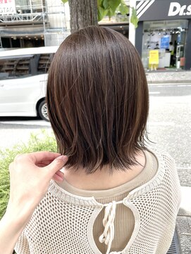 アンビエンテ(ambiente) 伸ばしかけヘア　外ハネ【坂根】