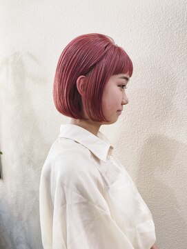 ノブレス(NOBLESSE) 顎ラインボブ/チェリーピンク